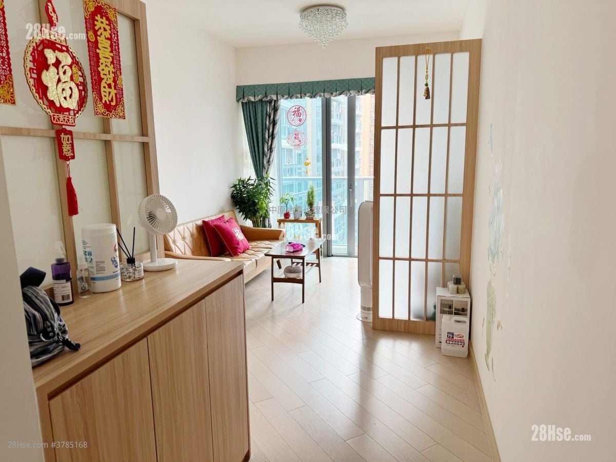 峻峦 售盘 3 房 , 1 浴室 581 平方尺