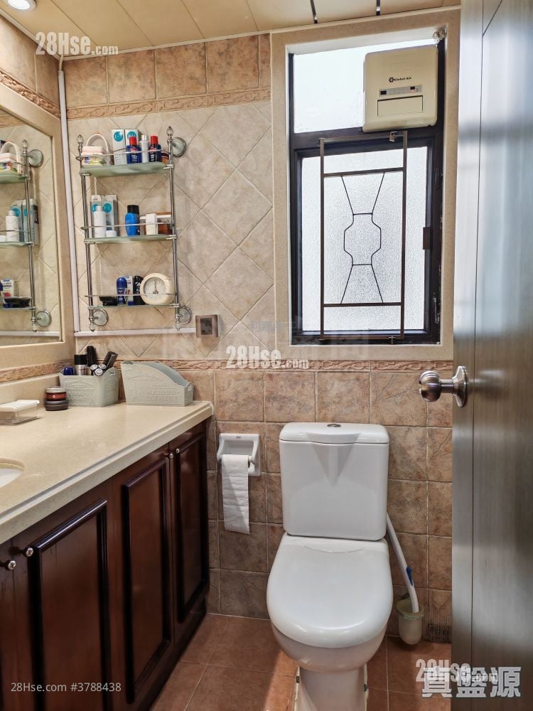 又一居 售盘 3 房 , 2 浴室 568 平方尺