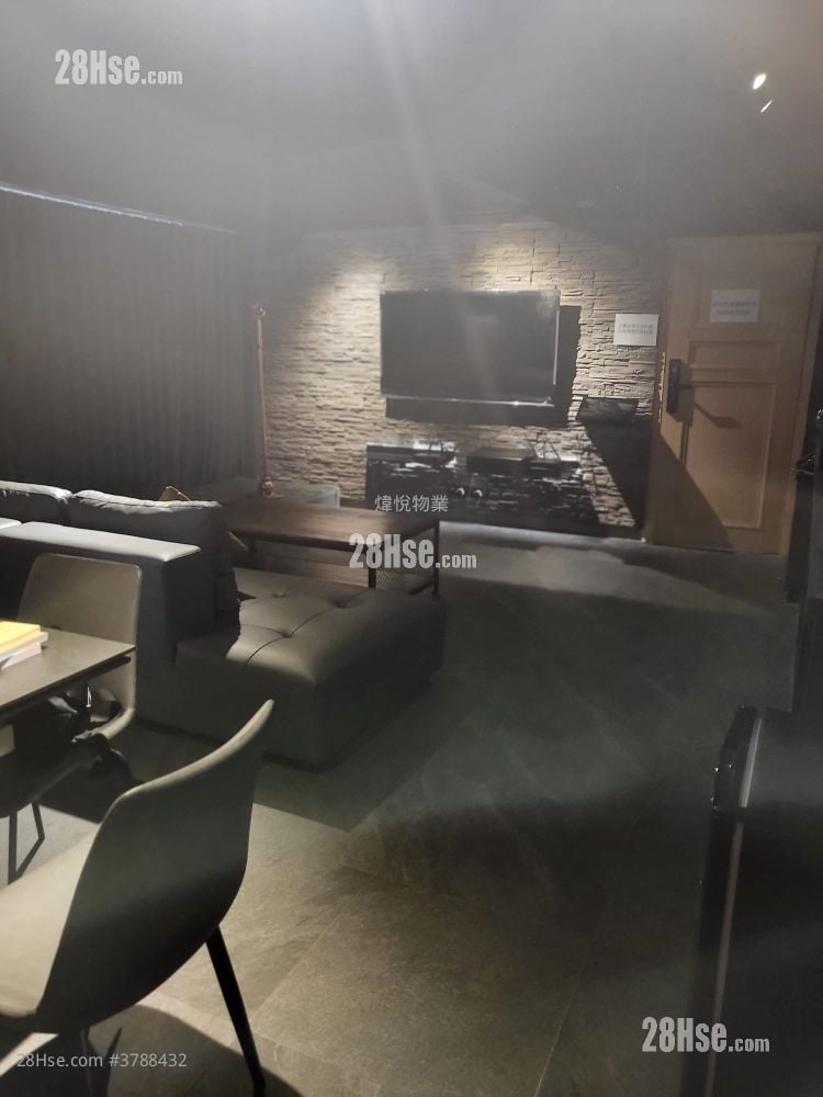 Sang Fat Commercial House Rental 1 Toilet