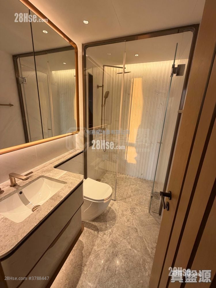 128 Waterloo 售盘 1 房 342 平方尺