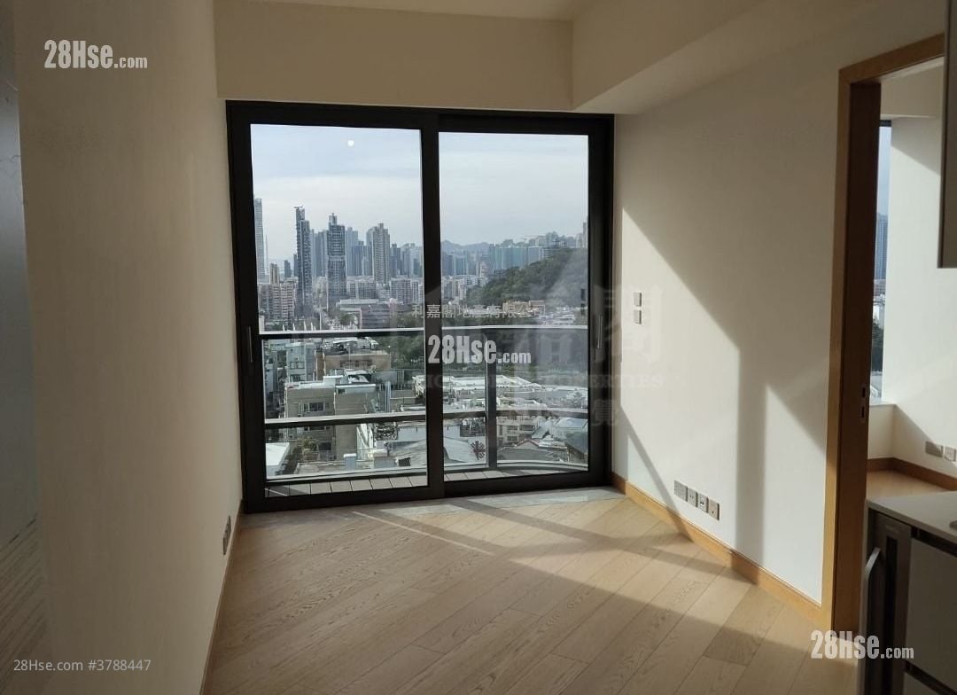 128 Waterloo 售盘 1 房 342 平方尺