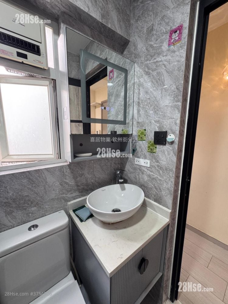 恒威阁 租盘 2 房 , 1 浴室 299 平方尺