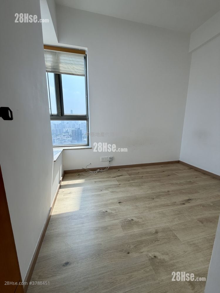 The Bloomsville Sell 3 Bedrooms , 2 Bathrooms 704 ft²