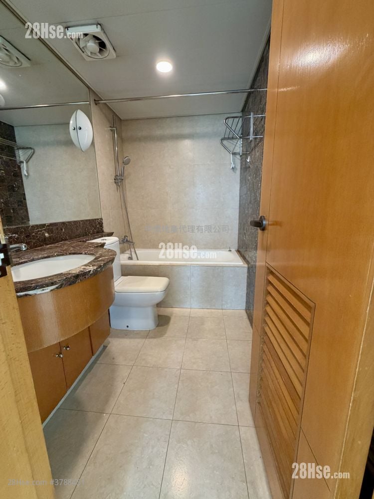 The Bloomsville Sell 3 Bedrooms , 2 Bathrooms 704 ft²