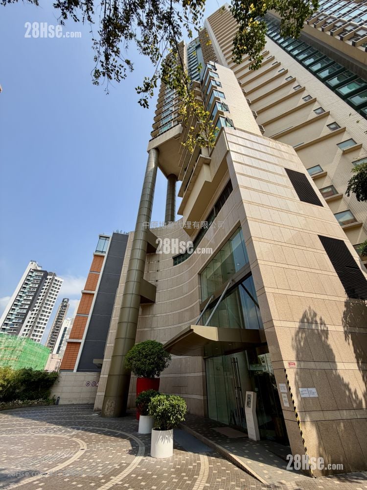 The Bloomsville Sell 3 Bedrooms , 2 Bathrooms 704 ft²