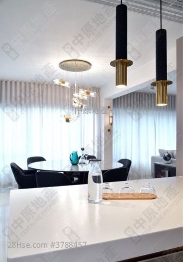 King's Park Villa Sell 3 Bedrooms , 2 Bathrooms 1,812 ft²