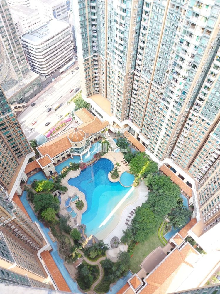 Banyan Garden Sell 2 Bedrooms , 1 Bathroom 501 ft²