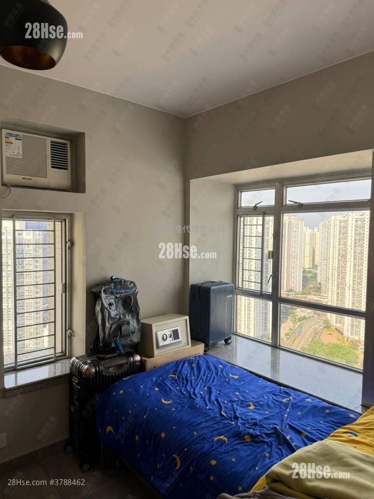 Kingswood Villas Sell 3 Bedrooms 635 ft²