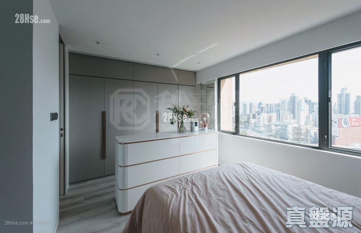 Wylie Court Sell 3 Bedrooms 1,383 ft²