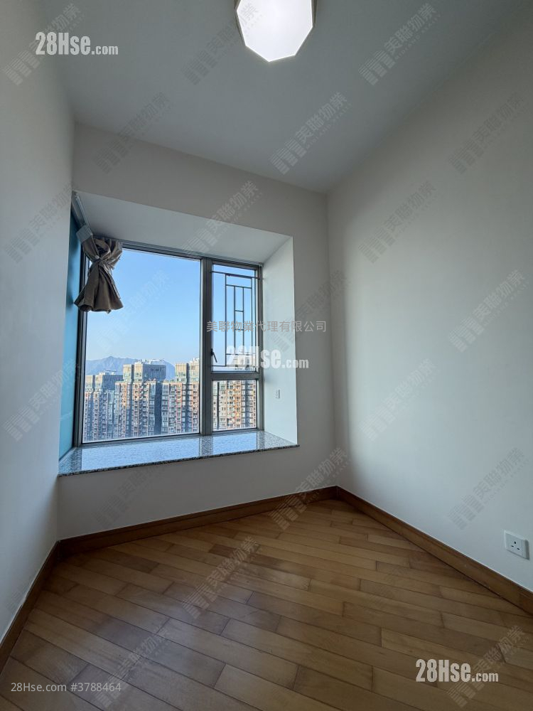 银湖天峰 售盘 3 房 1,051 平方尺