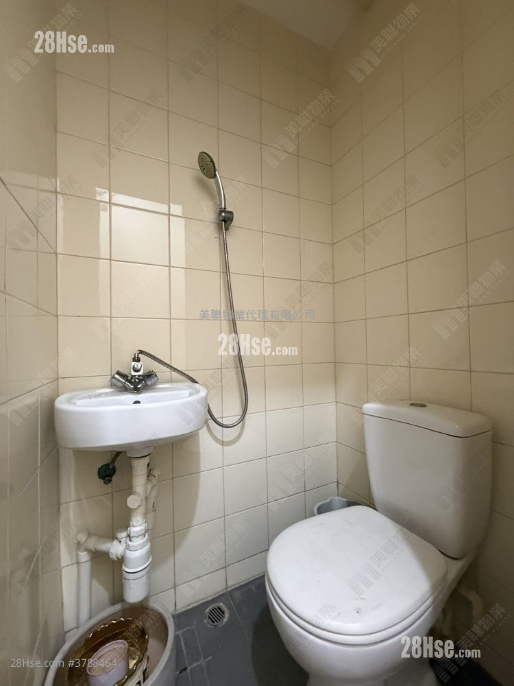 银湖天峰 售盘 3 房 1,051 平方尺