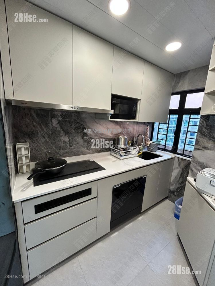 银湖天峰 售盘 3 房 1,051 平方尺