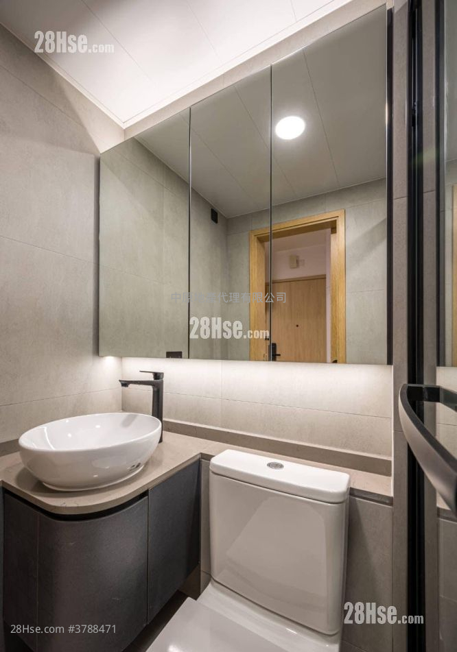 Siu Hong Court Sell 2 Bedrooms 431 ft²