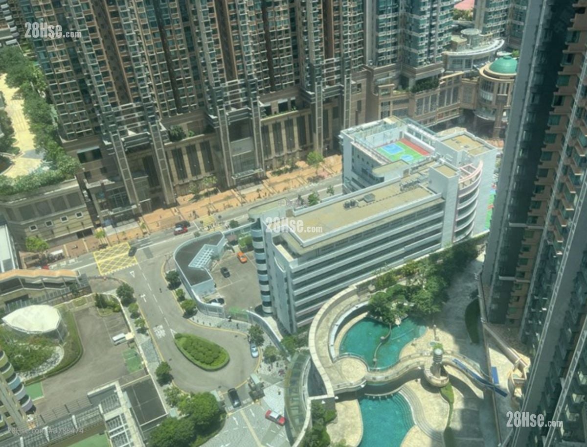 碧海蓝天 售盘 3 房 588 平方尺