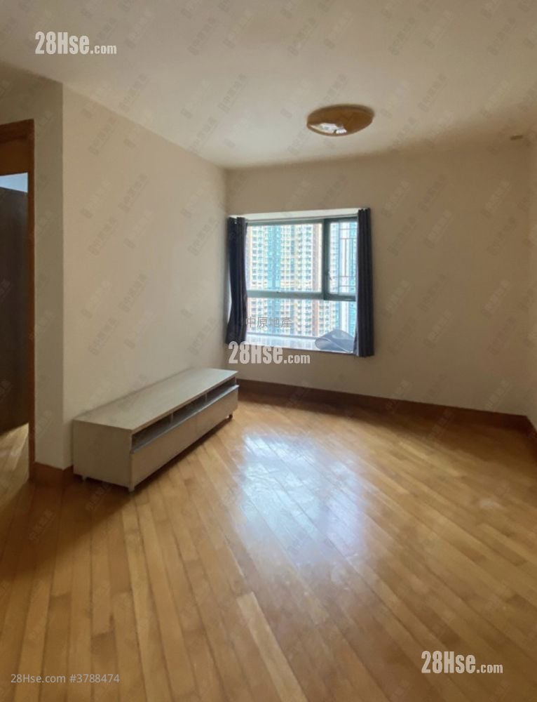 碧海蓝天 售盘 3 房 588 平方尺