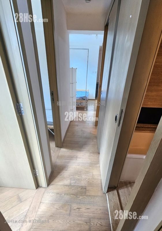 Harbour Place Rental 3 Bedrooms , 1 Bathroom 589 ft²