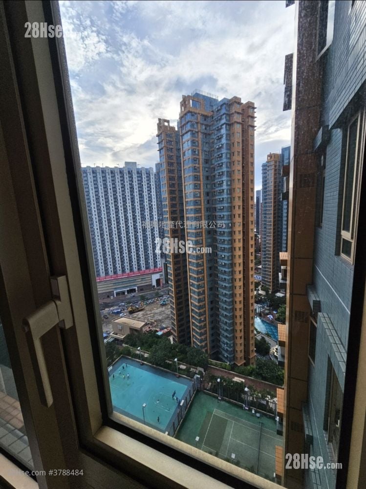 Harbour Place Rental 3 Bedrooms , 1 Bathroom 589 ft²