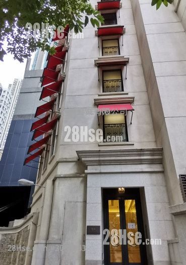 Upper Central Rental Studio , 1 Bathroom 194 ft²