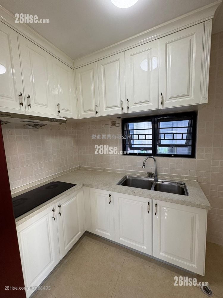 村屋 租盘 3 房 , 1 浴室 1,400 平方尺