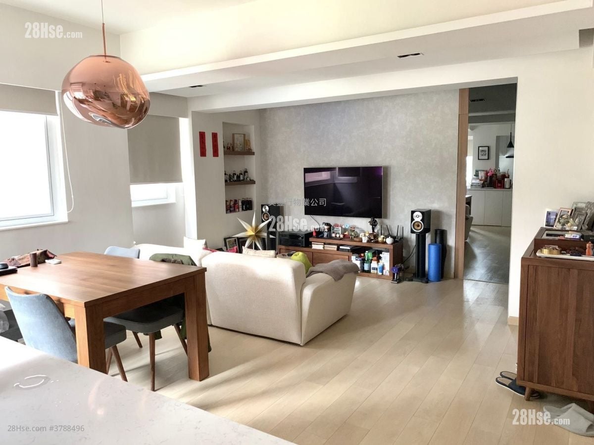 国光大厦 售盘 3 房 , 2 浴室 820 平方尺