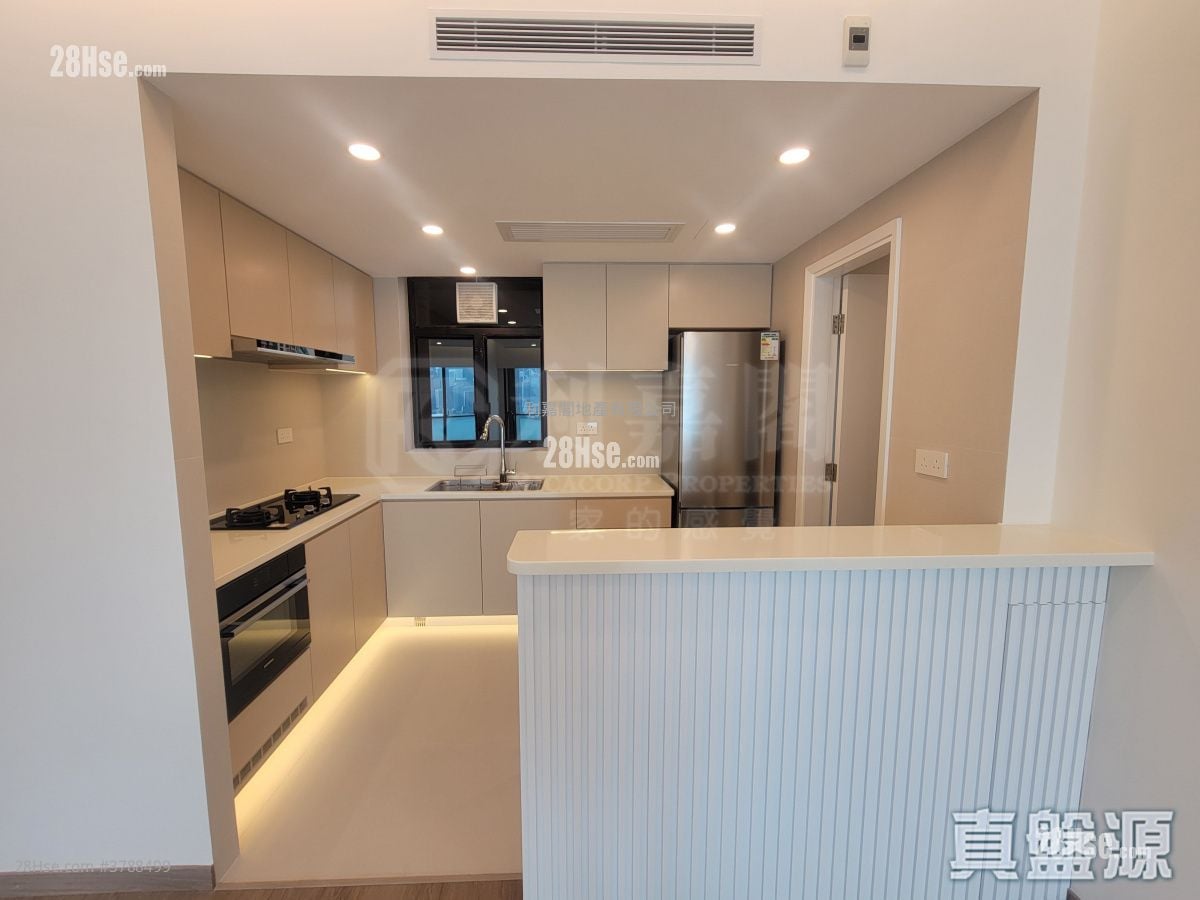 The Arch Sell 3 Bedrooms , 2 Bathrooms 846 ft²