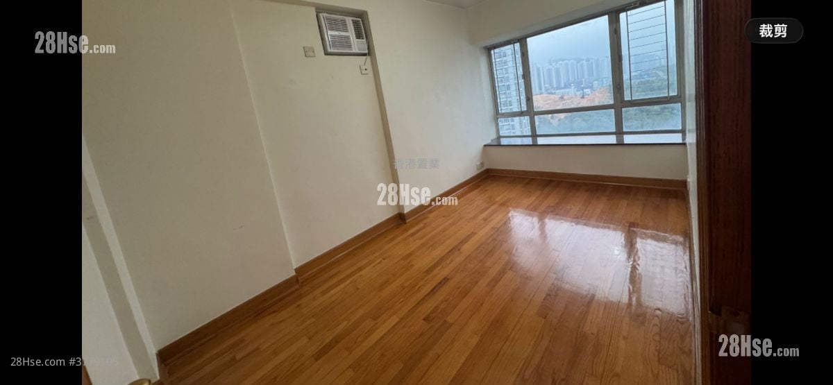 丽港城 售盘 3 房 , 2 浴室 748 平方尺