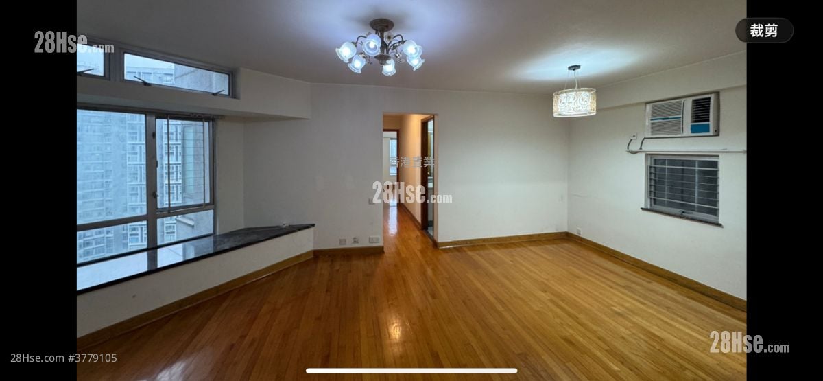 丽港城 售盘 3 房 , 2 浴室 748 平方尺