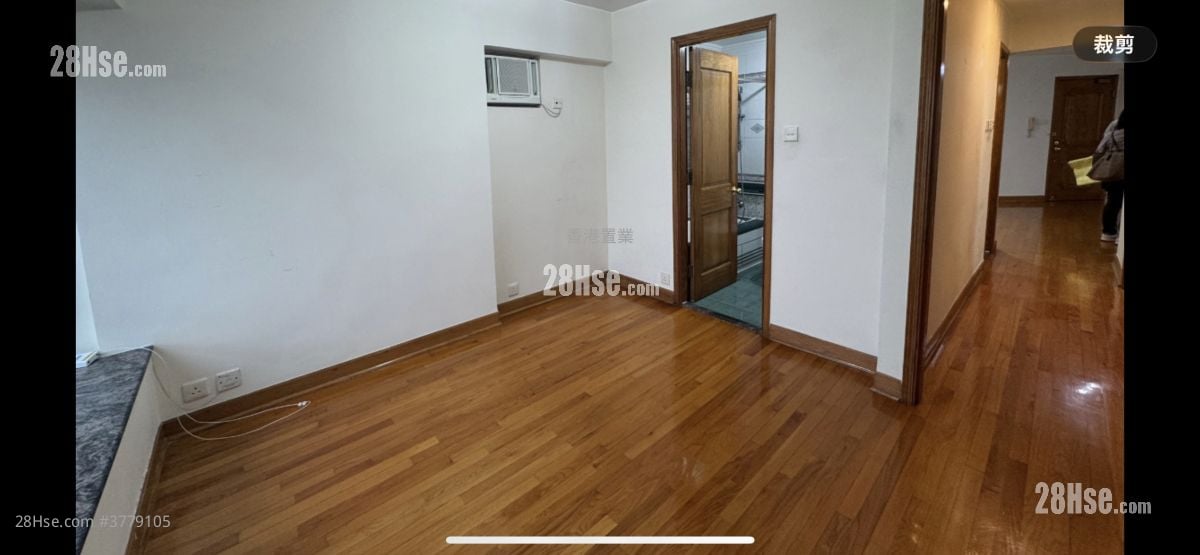 丽港城 售盘 3 房 , 2 浴室 748 平方尺