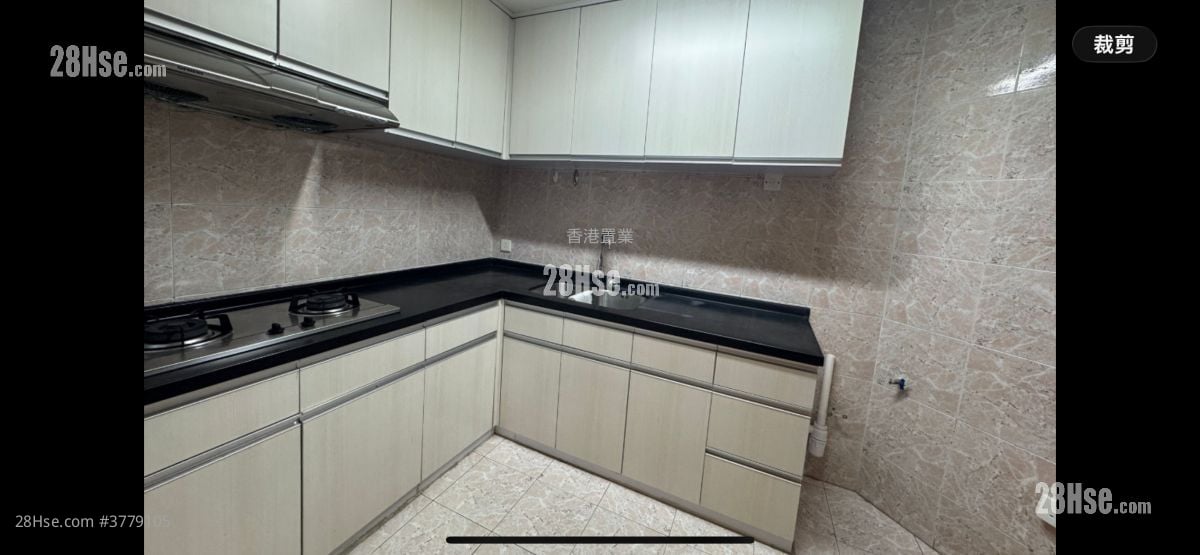 丽港城 售盘 3 房 , 2 浴室 748 平方尺