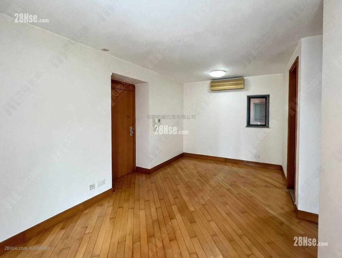 Aquamarine Sell 3 Bedrooms , 1 Bathroom 588 ft²