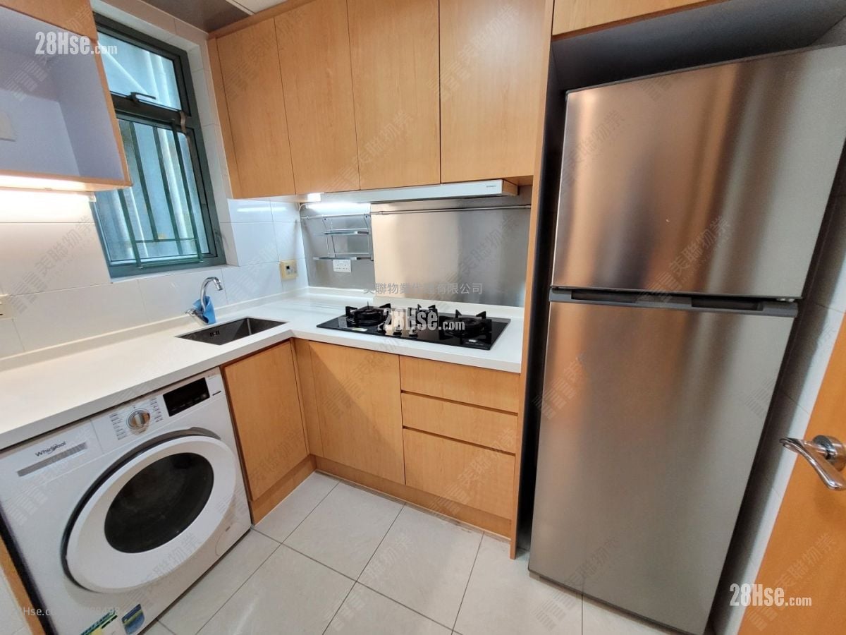 Aquamarine Sell 3 Bedrooms , 1 Bathroom 588 ft²