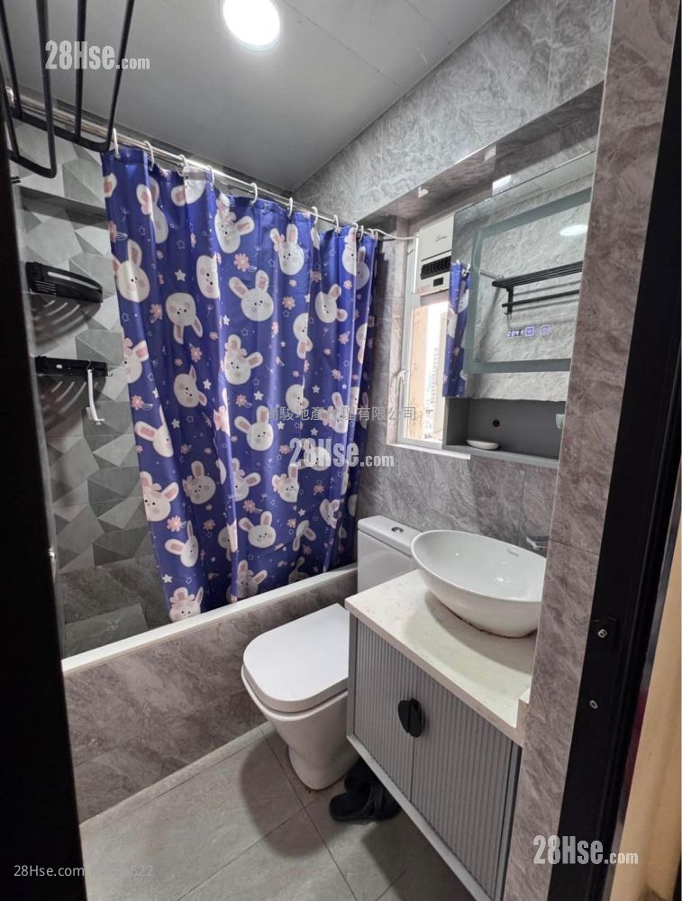 Hand Wai Court Rental 2 Bedrooms , 1 Bathroom 299 ft²