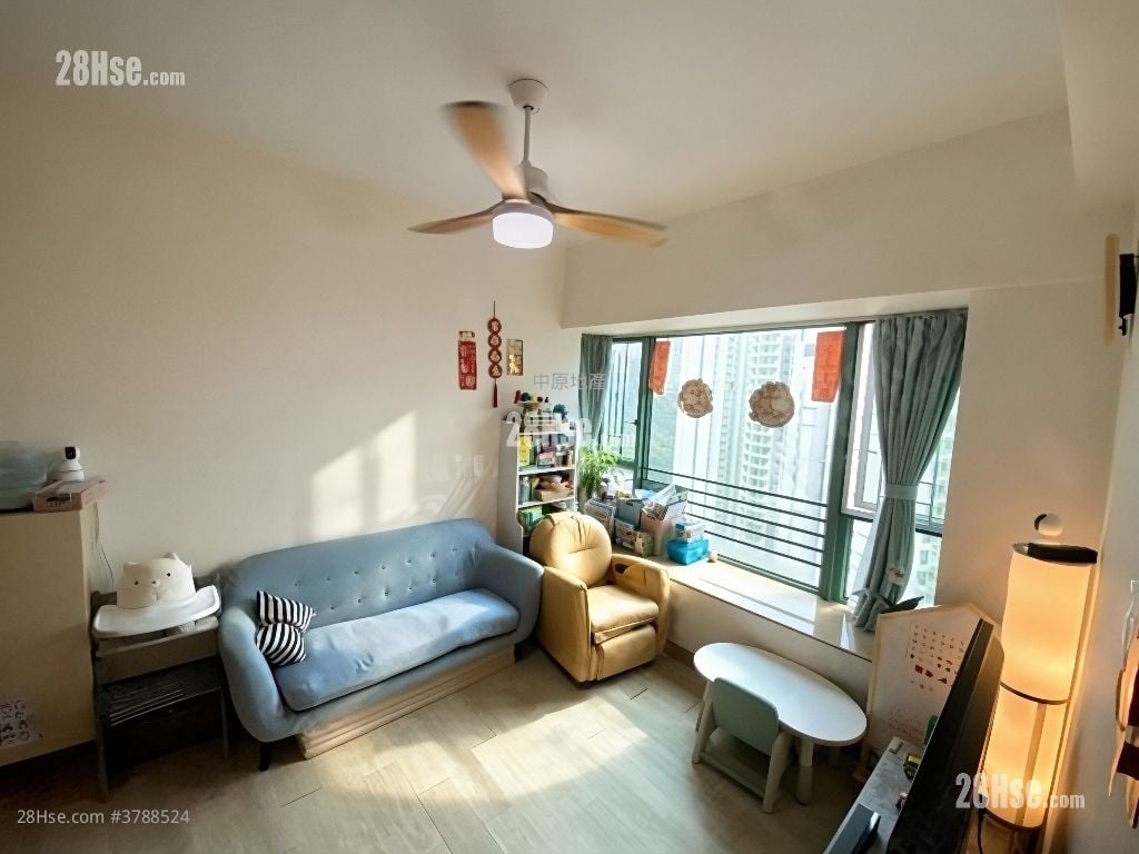 名逸居 售盘 2 房 , 1 浴室 551 平方尺