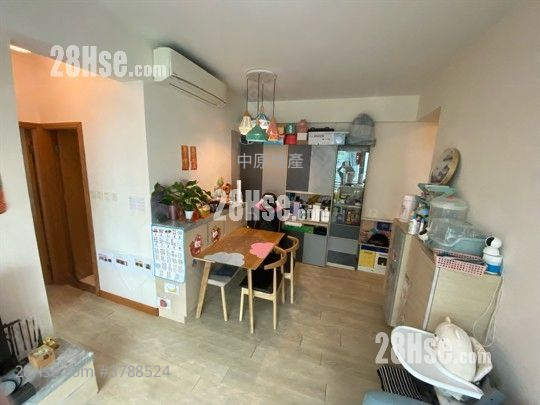 名逸居 售盘 2 房 , 1 浴室 551 平方尺