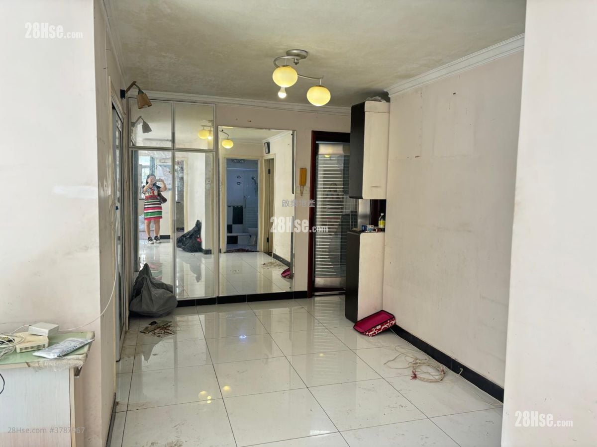 美孚新邨 租盘 3 房 , 1 浴室 666 平方尺