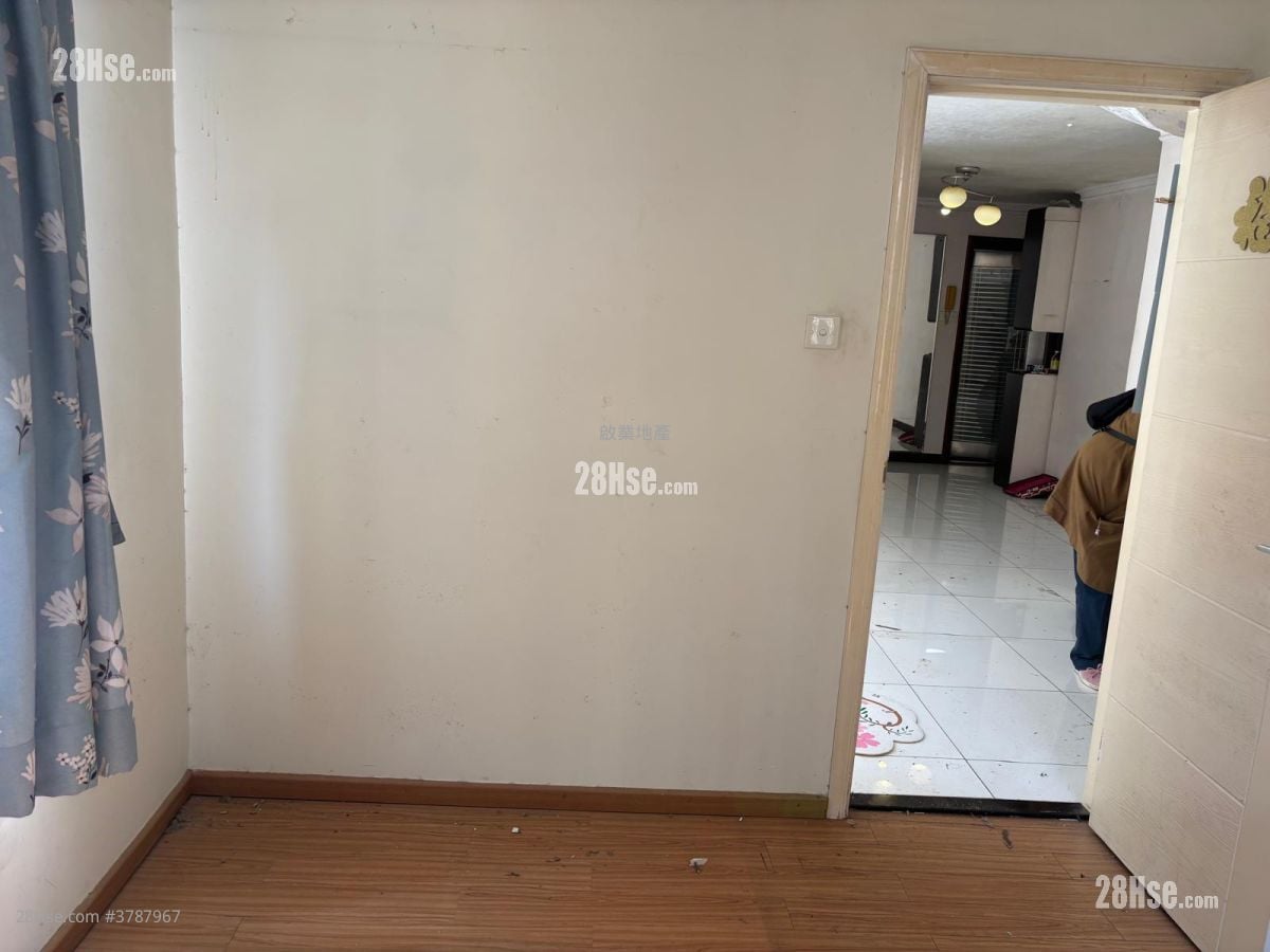 美孚新邨 租盘 3 房 , 1 浴室 666 平方尺