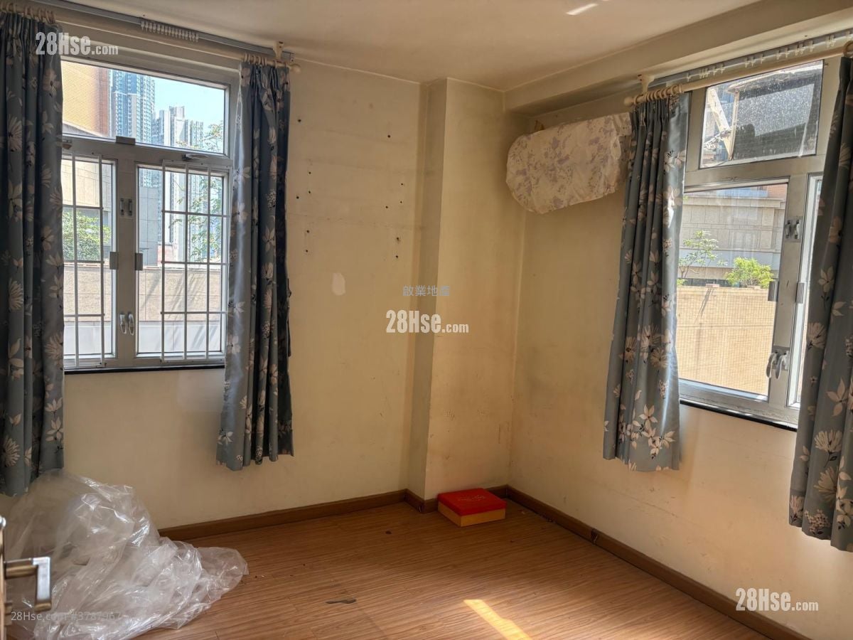 美孚新邨 租盘 3 房 , 1 浴室 666 平方尺