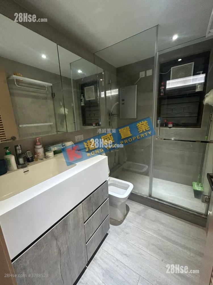 Chelsea Court Rental 2 Bedrooms , 1 Bathroom 401 ft²