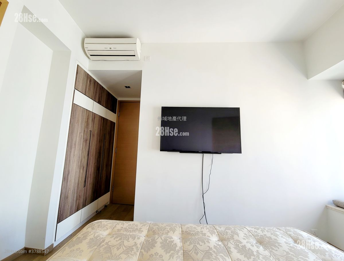 The Summa Sell 2 Bedrooms , 2 Bathrooms 769 ft²