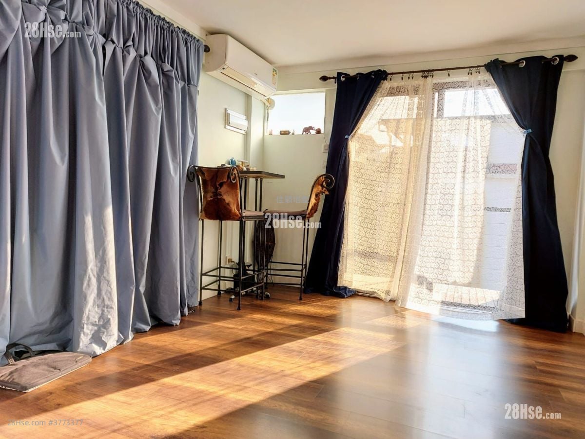 Village Sell 1 Bedroom , 1 Bathroom 400 ft²