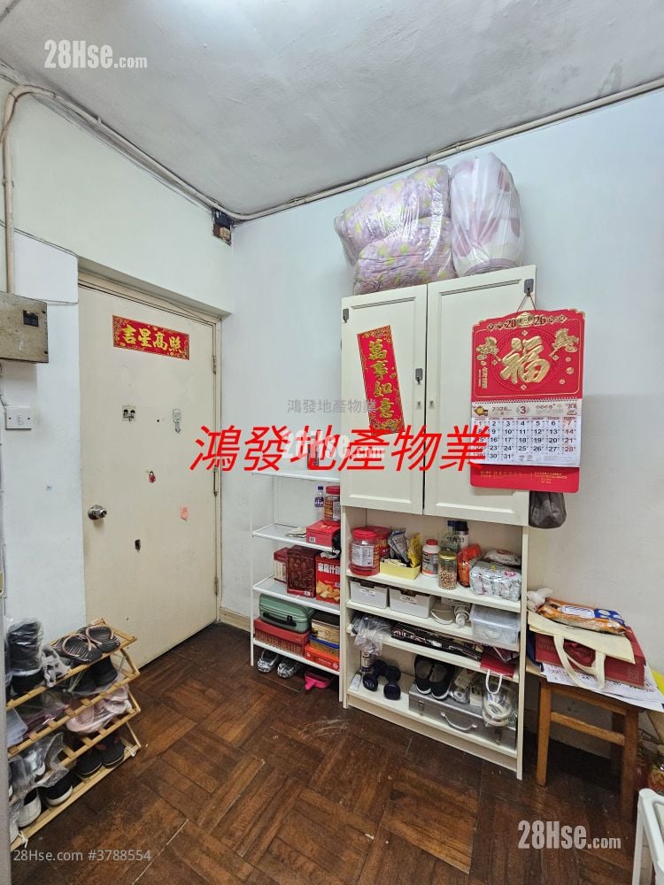 Ample Building Sell 2 Bedrooms , 1 Bathroom 396 ft²