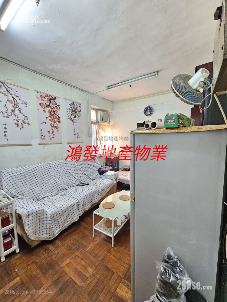 Ample Building Sell 2 Bedrooms , 1 Bathroom 396 ft²