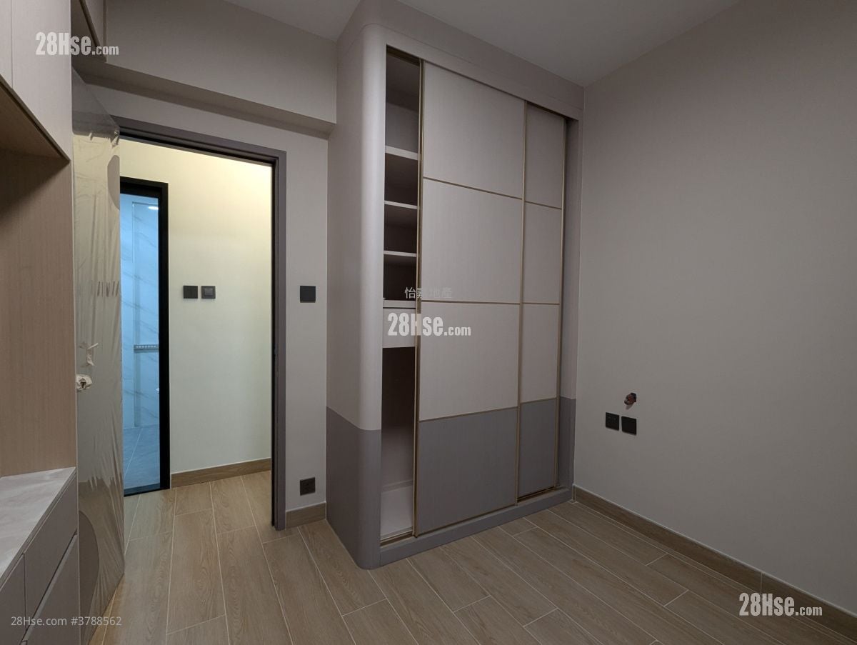 Paterson Building Sell 3 Bedrooms , 2 Bathrooms 752 ft²