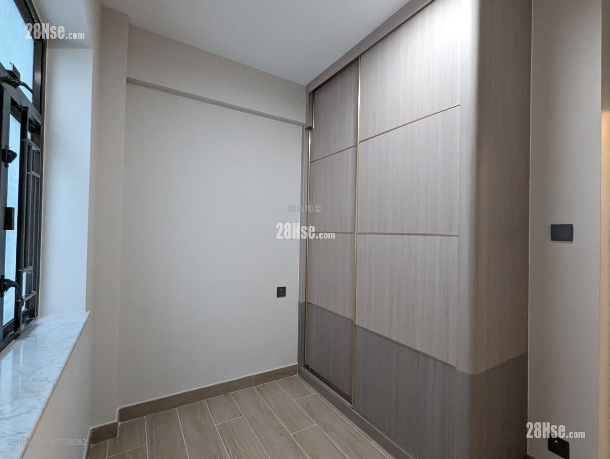 Paterson Building Sell 3 Bedrooms , 2 Bathrooms 752 ft²