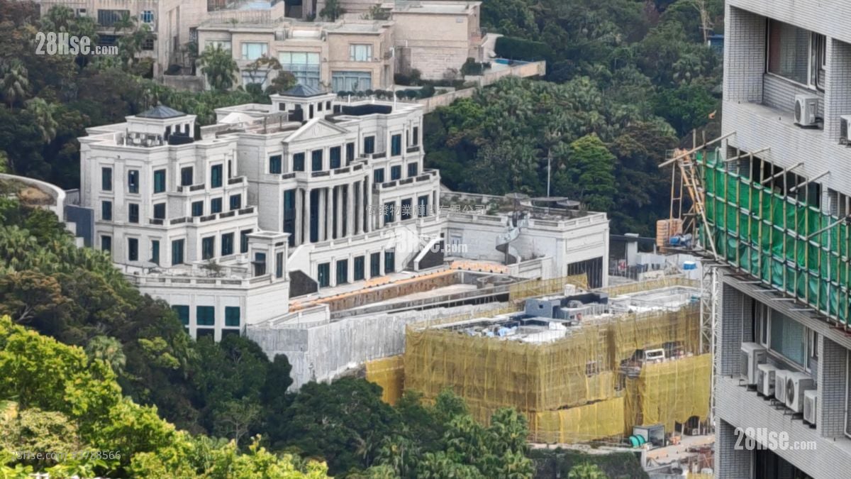 Sunshine Villa Sell 3 Bedrooms , 3 Bathrooms 1,690 ft²