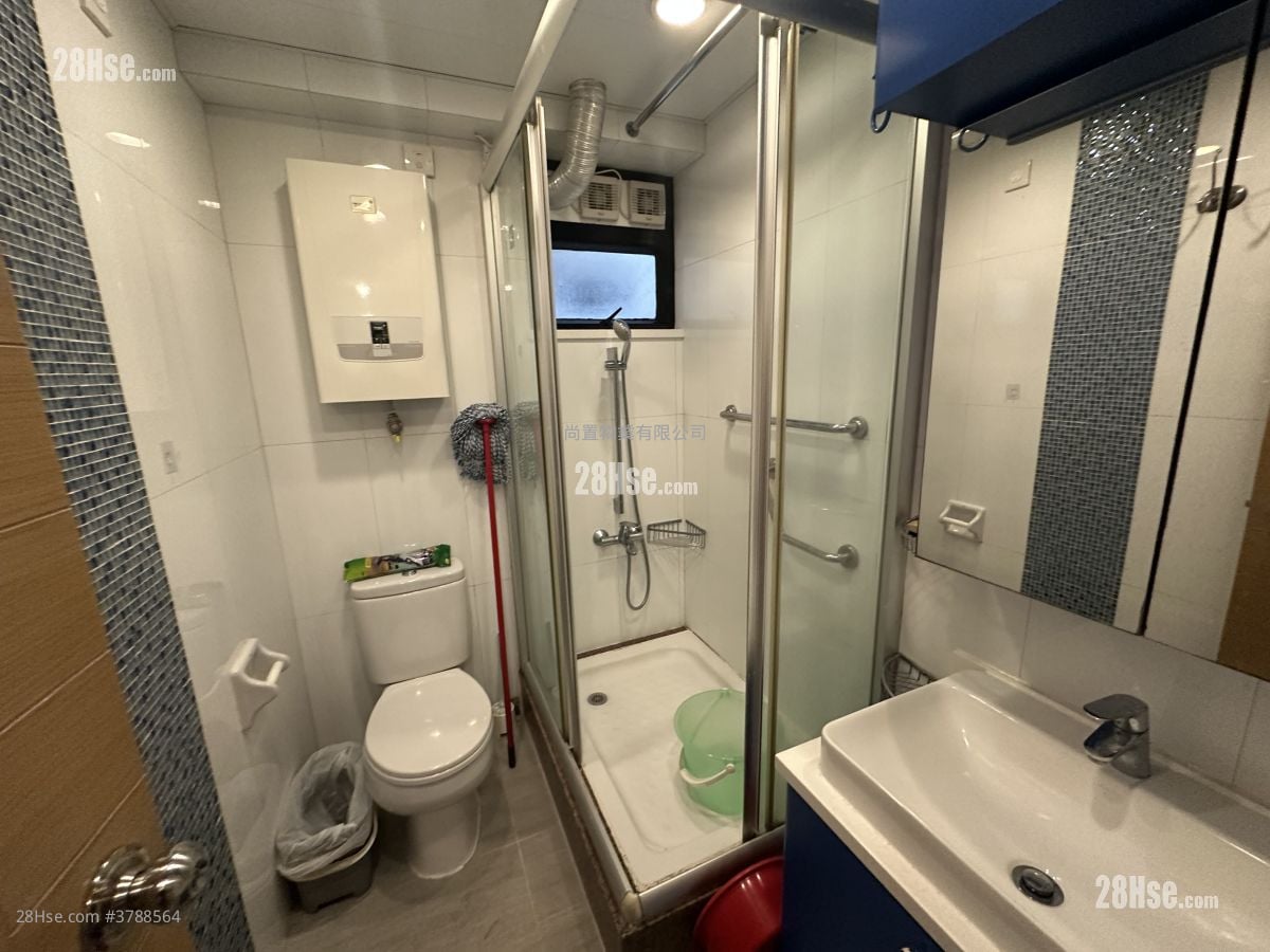 Kornhill Rental 4 Bedrooms , 2 Bathrooms 902 ft²