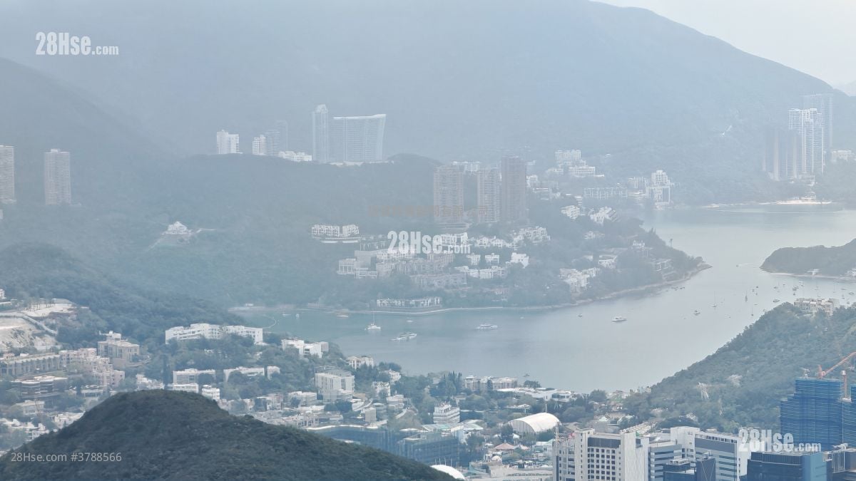 Sunshine Villa Sell 3 Bedrooms , 3 Bathrooms 1,690 ft²