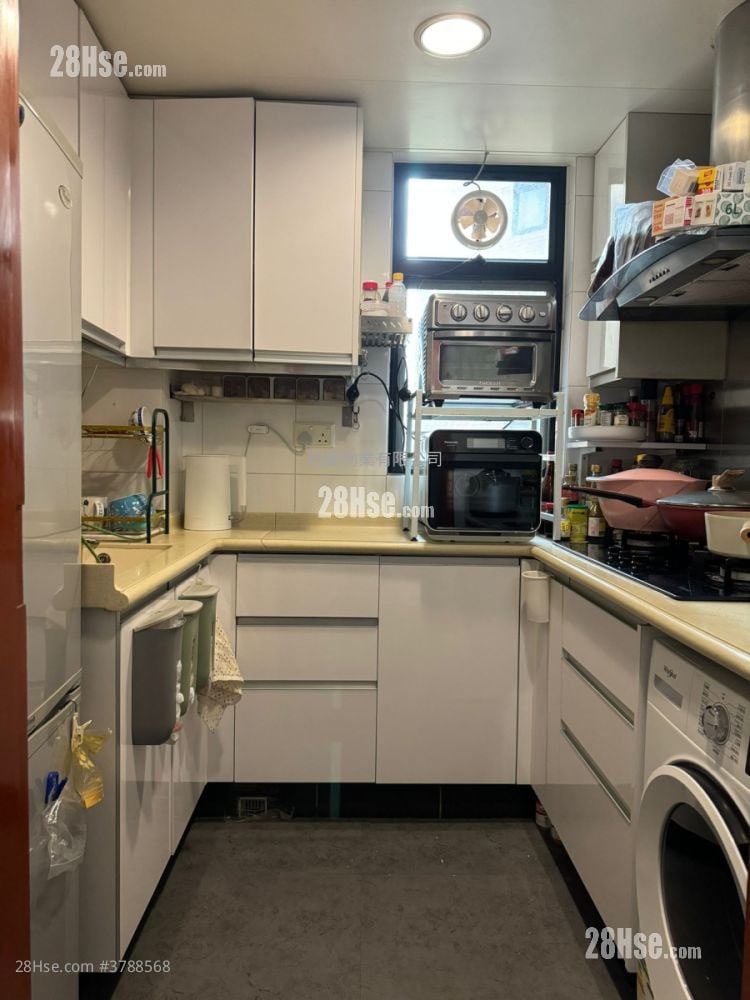 Park Island Sell 2 Bedrooms , 1 Bathroom 549 ft²