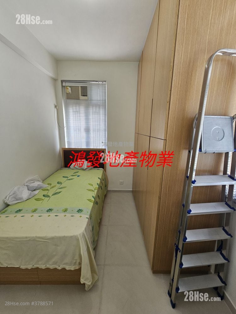 Ample Building Sell 2 Bedrooms , 1 Bathroom 410 ft²