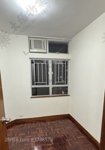 Whampoa Garden Rental 3 Bedrooms 714 ft²